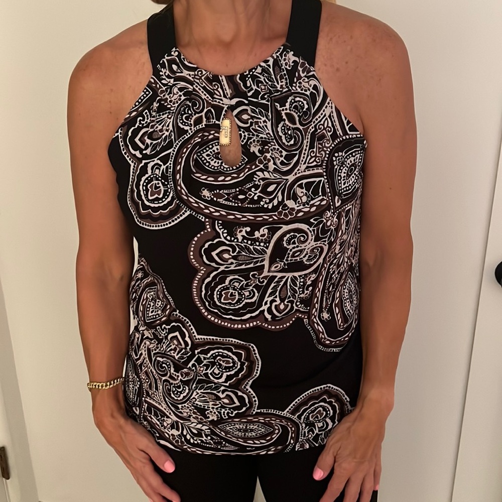 White House black market top